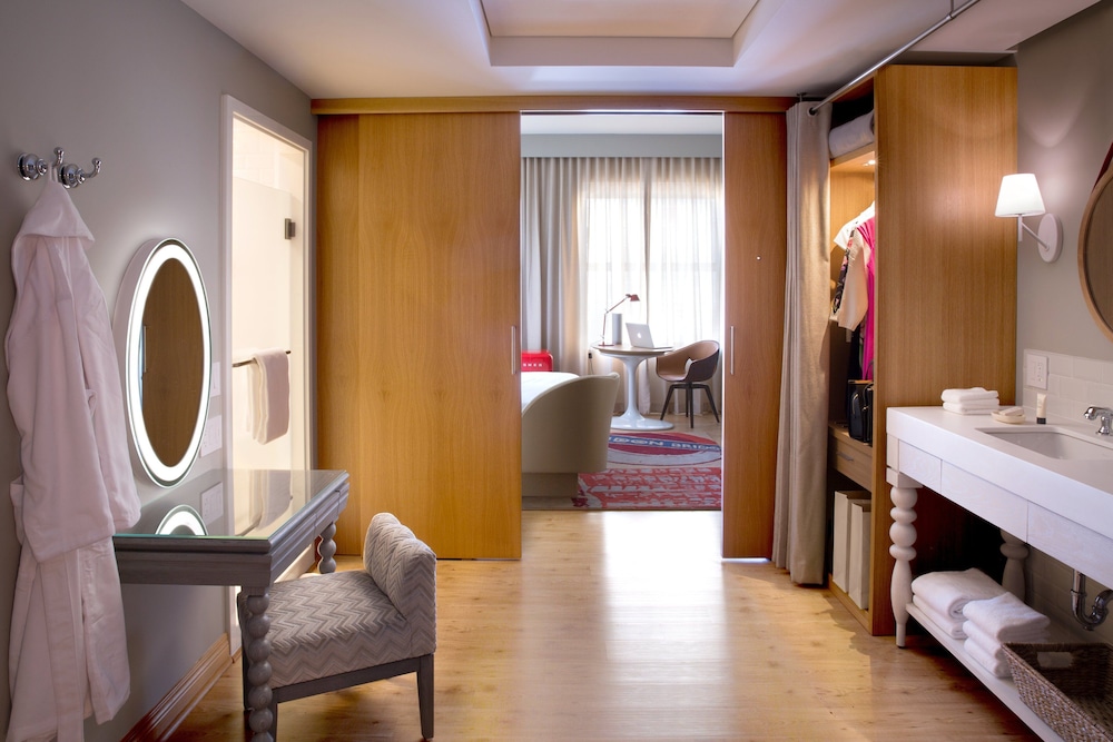 Sports Illustrated Resorts Chicago by null