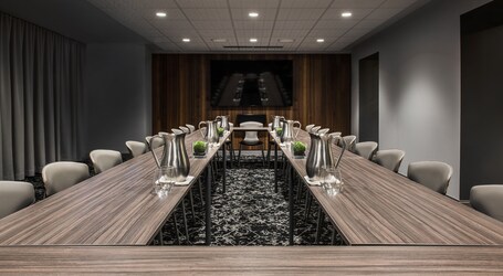 Virgin Hotels Chicago - Image 33