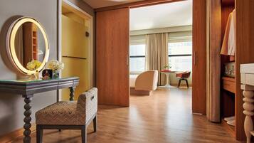 In-room safe, iron/ironing board, free WiFi, bed sheets