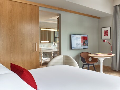 Virgin Hotels Chicago - Image 63