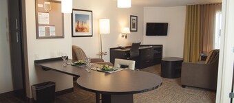 Candlewood Suites Fort Collins by IHG
