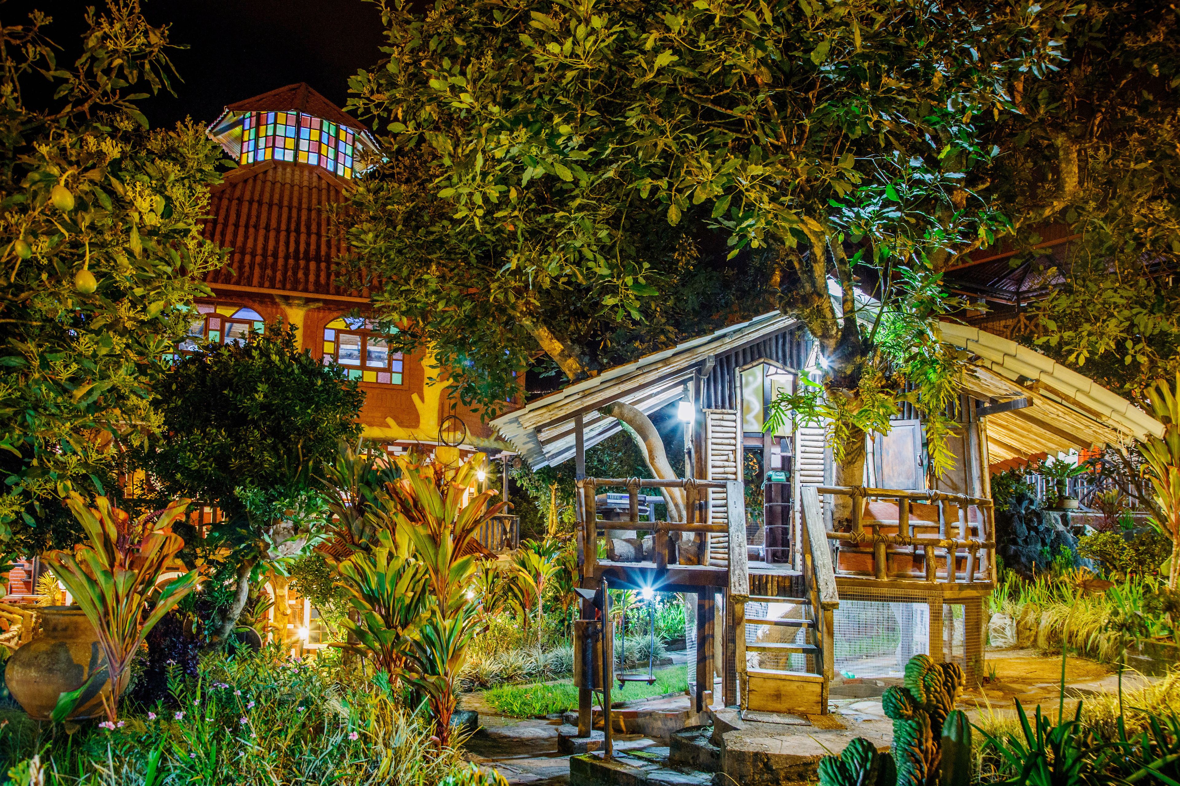 Children’s play area – outdoor