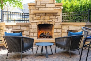 Terrace/patio - Homewood Suites by Hilton Rochester Mayo Clinic Area / Saint Marys (Rochester)