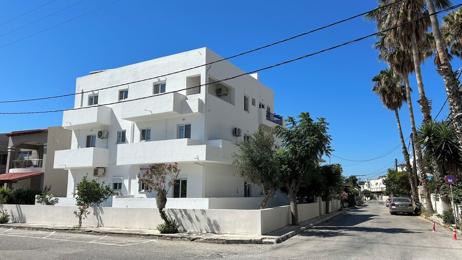 Kaloxenia Apartments