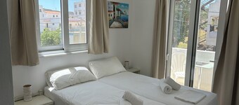 Kaloxenia Apartments