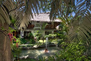 Property grounds - Atlantis Dive Resort Dumaguete (Dauin)