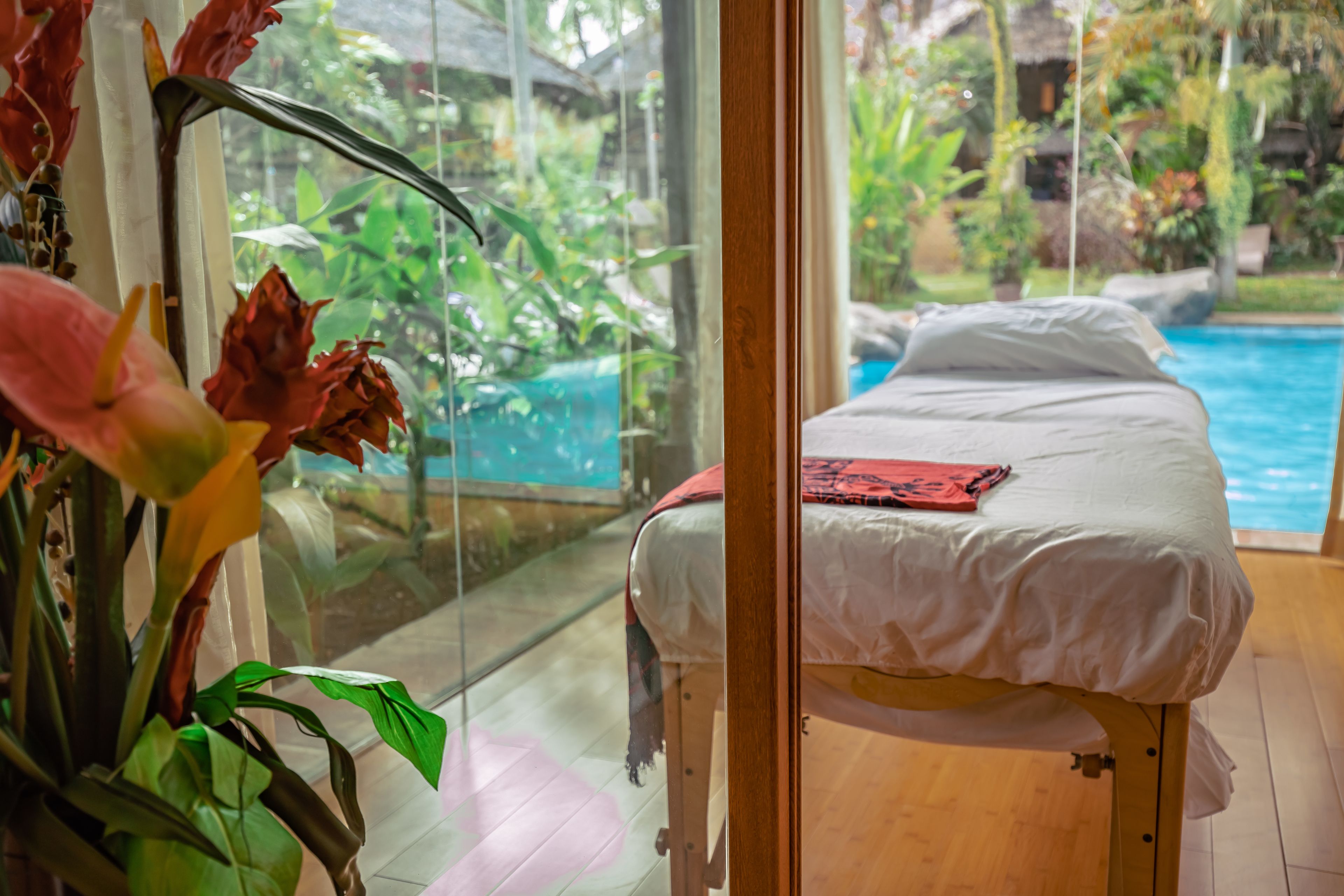 couples treatment room(s), body treatments, hydrotherapy