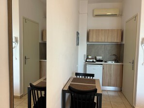 Economy Studio | Desk, free WiFi, bed sheets - Annoula Studio & Apartments (Kos)