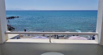 Annoula Studio & Apartments