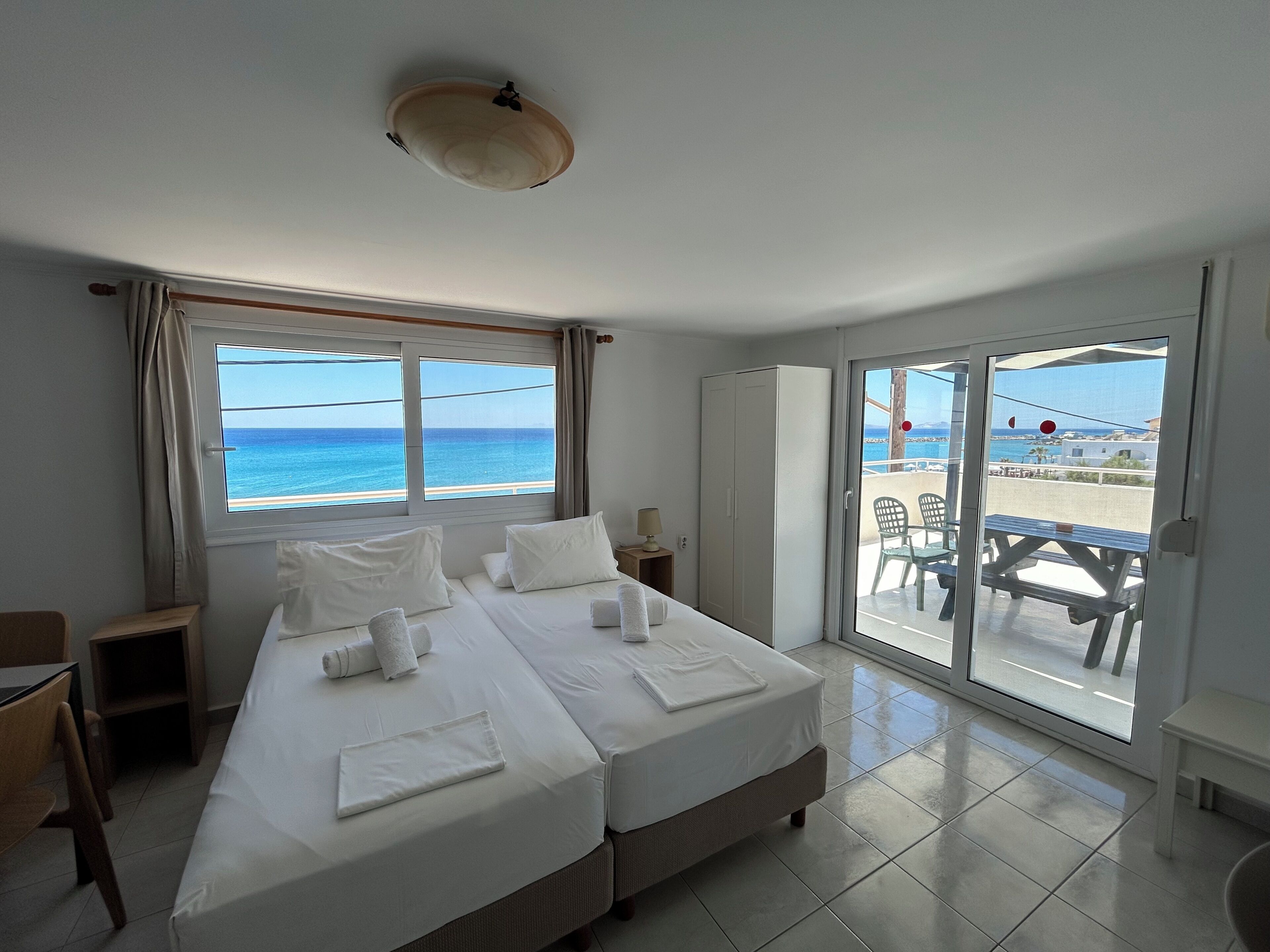 Penthouse, 1 Bedroom, Sea View, Beachfront | Desk, free WiFi, bed sheets