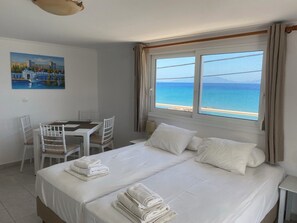 Penthouse, 1 habitación, vista al mar, frente al mar | Servicios de la habitación