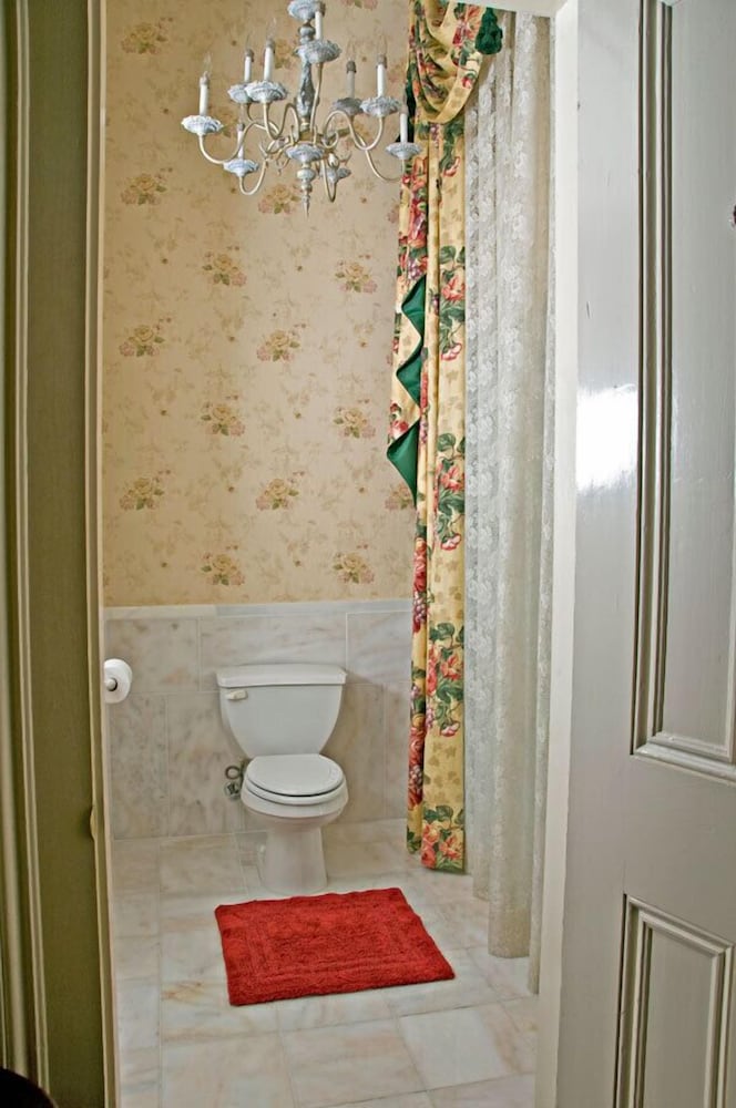 Dansereau House by null