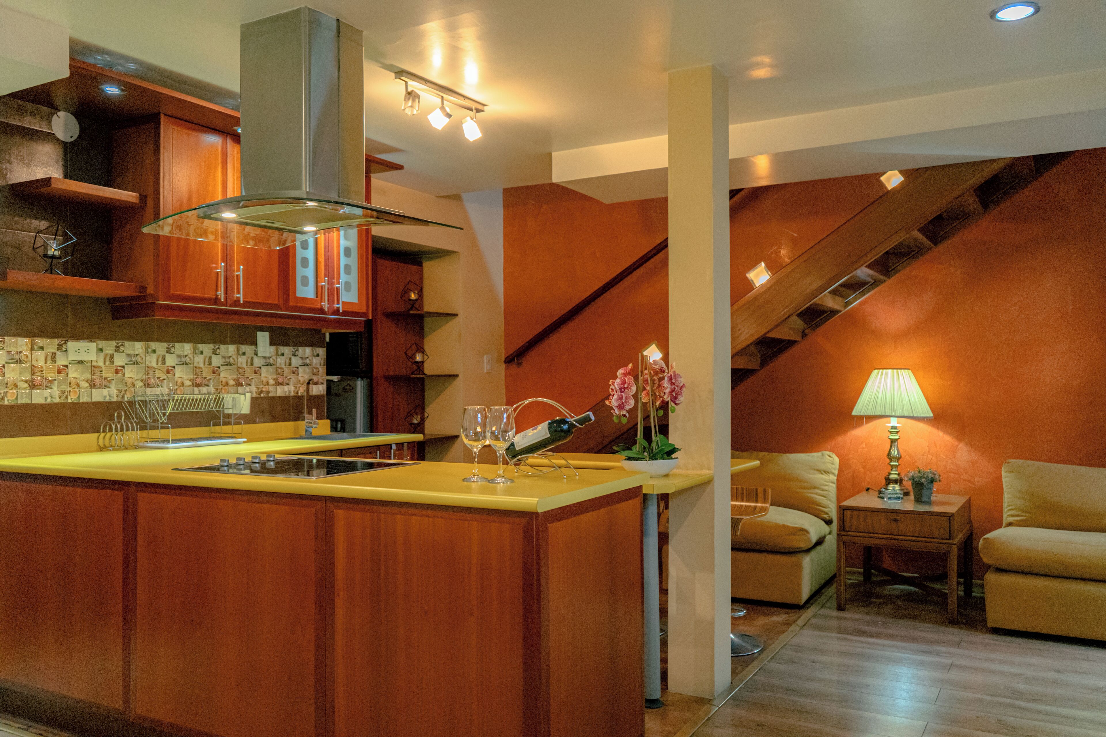 28-inch led tv with cable channels, tv, netflix