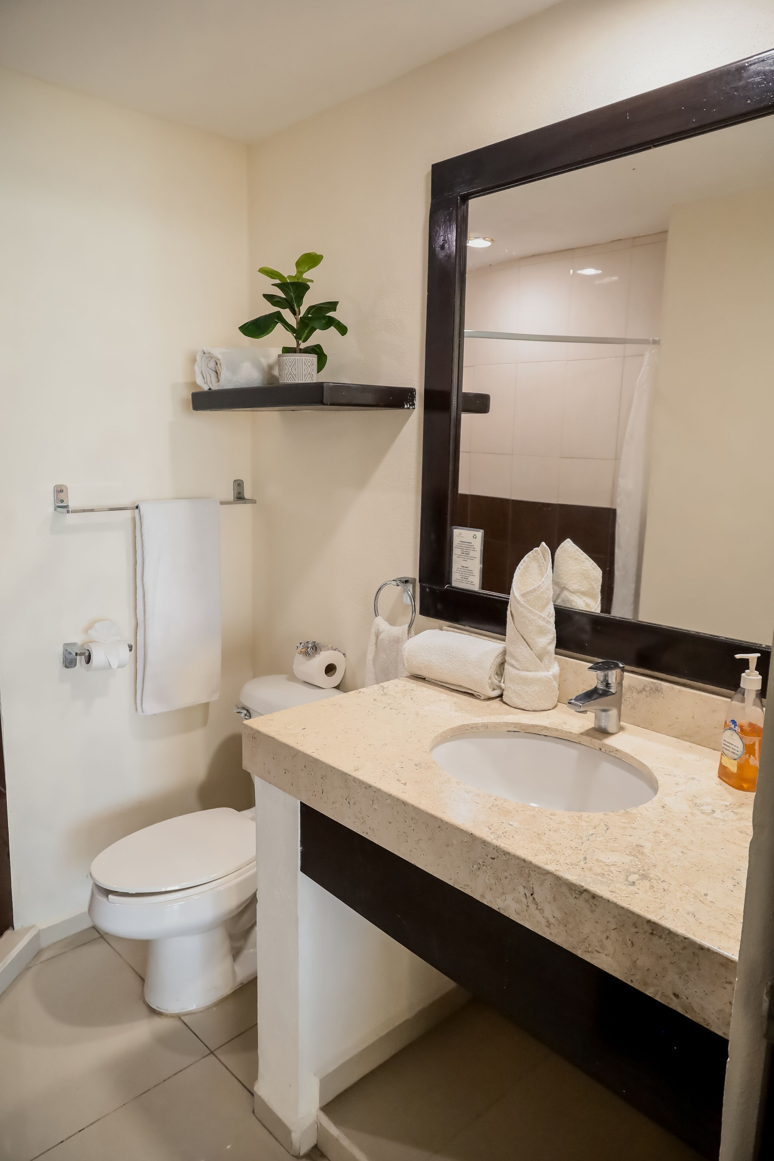 suite | bathroom | shower, free toiletries, towels