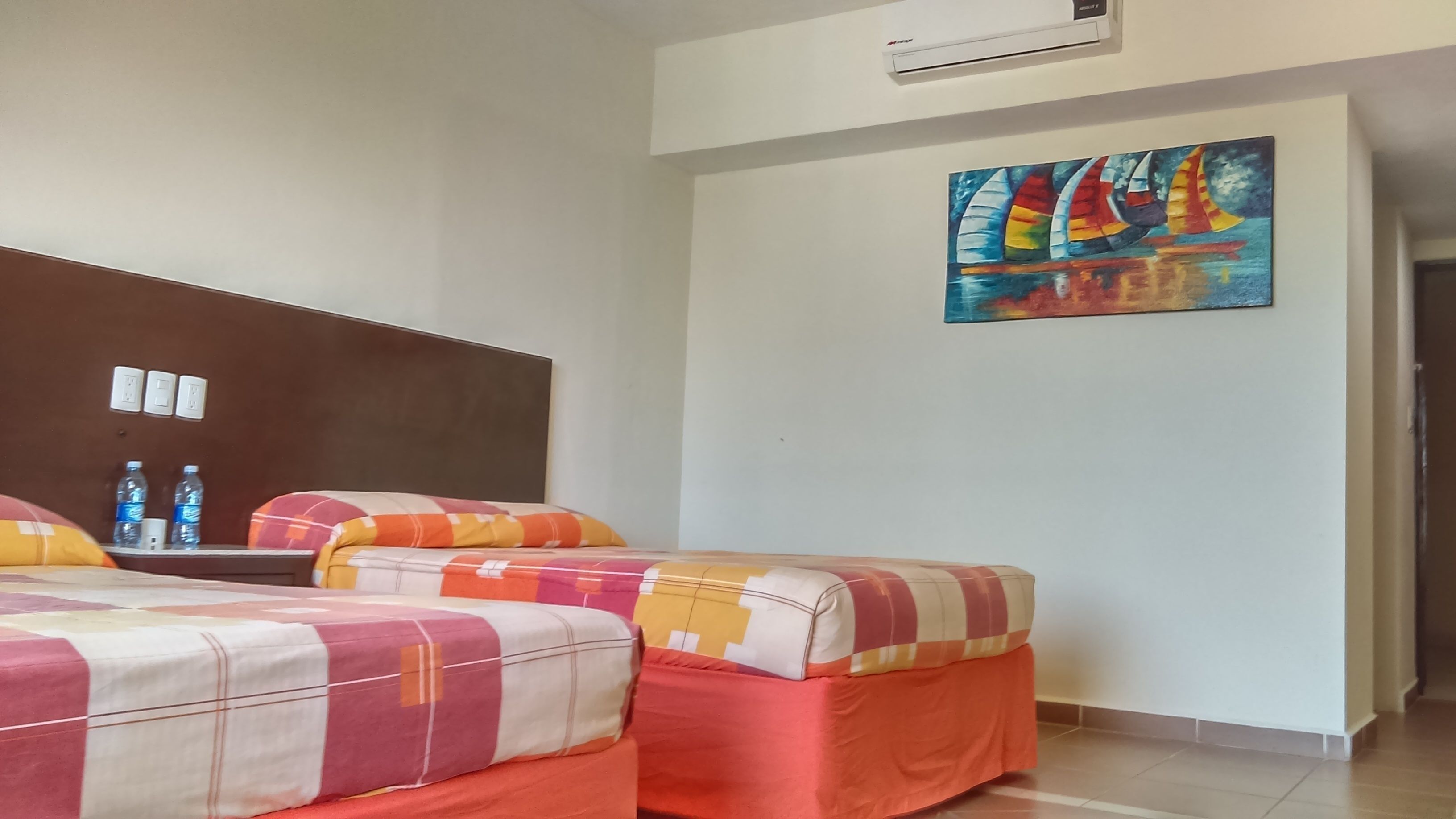 Iron/ironing board, free WiFi