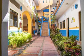 TV - Hotel Bahía (San Patricio Melaque)