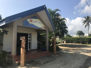 Property entrance - Vanuatu Holiday Hotel (Port Vila)