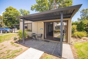 Ensuite 2 Bedroom | Terrace/patio - Hastings Top 10 Holiday Park (Hastings)