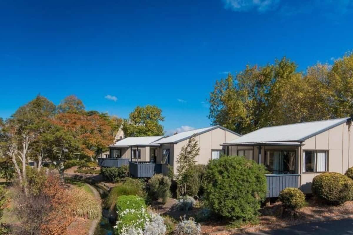 Motel - 2 Bedroom | Garden view