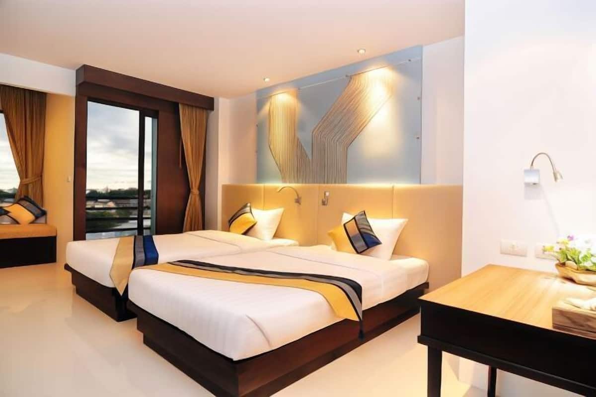 1 bedroom, Egyptian cotton sheets, premium bedding, pillowtop beds