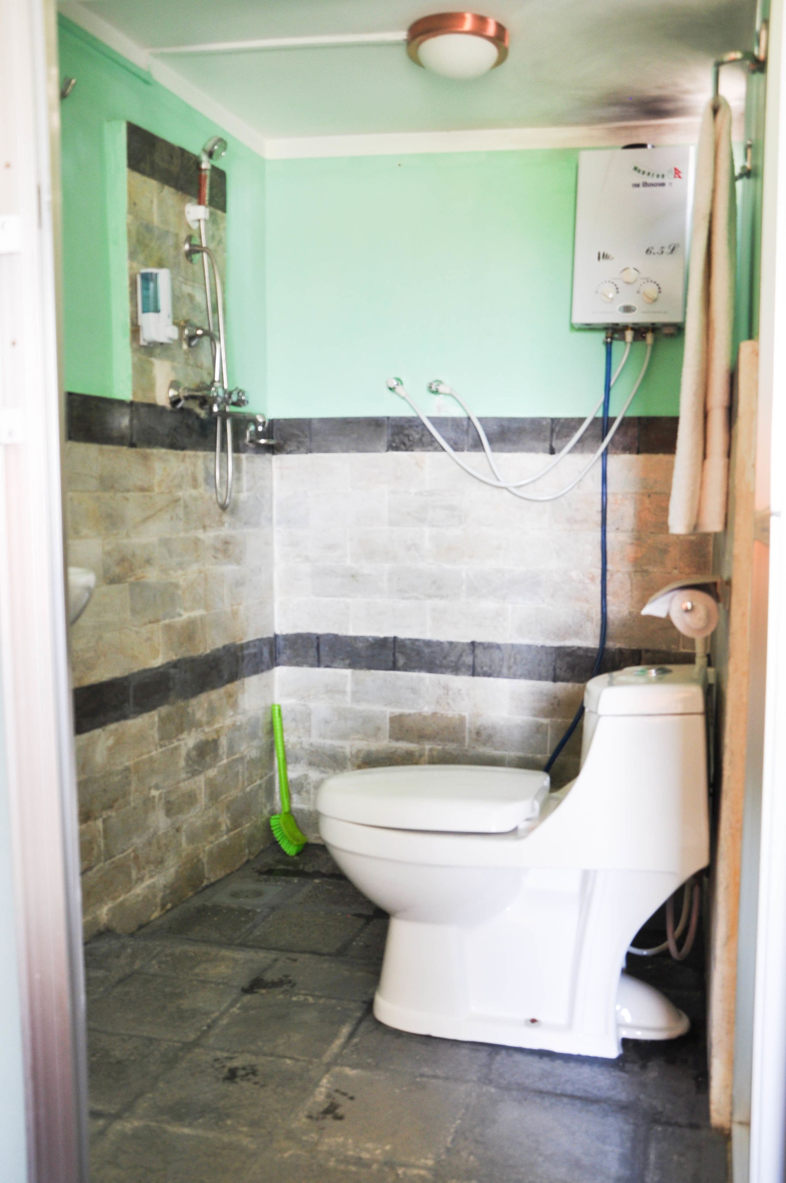 basic triple room, 1 bedroom | bathroom | towels, toilet paper