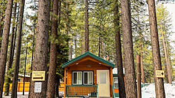 Cabin, Non Smoking, Kitchenette (No Pets, Linens Included) | Individually furnished, WiFi, bed sheets