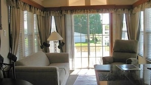 WiFi (surcharge) - Clerbrook Golf & RV Resort - Caravan Park (Clermont)