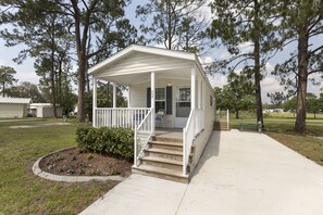 Exterior - Clerbrook Golf & RV Resort - Caravan Park (Clermont)