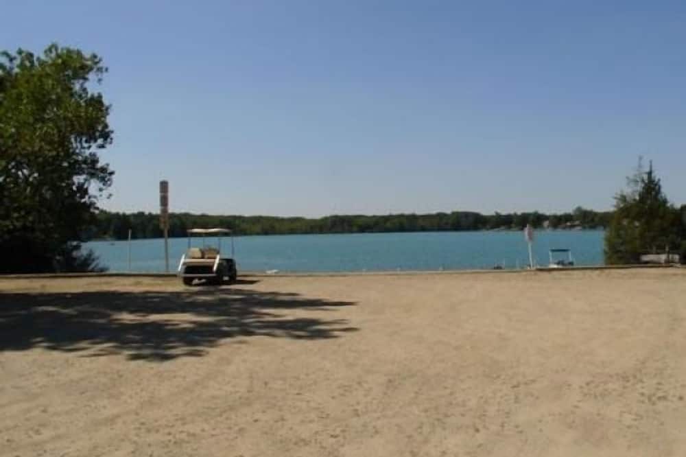 Twin Mills RV Resort - Sturgis, MI