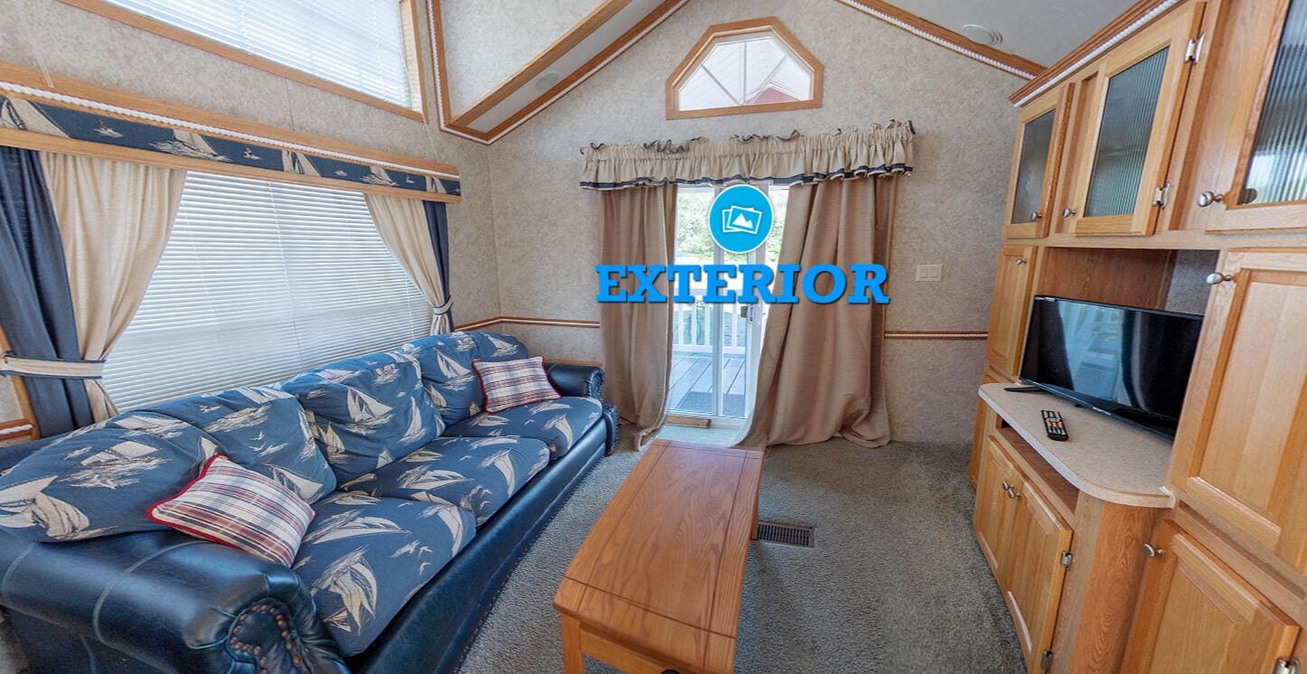 Cottage, 1 kamar tidur, Bebas Asap Rokok (No Pets, Linens not Available) | Ruang keluarga | Televisi 40-inci dengan saluran TV digital