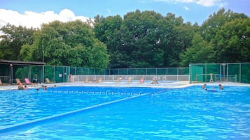 Alberca al aire libre por temporada