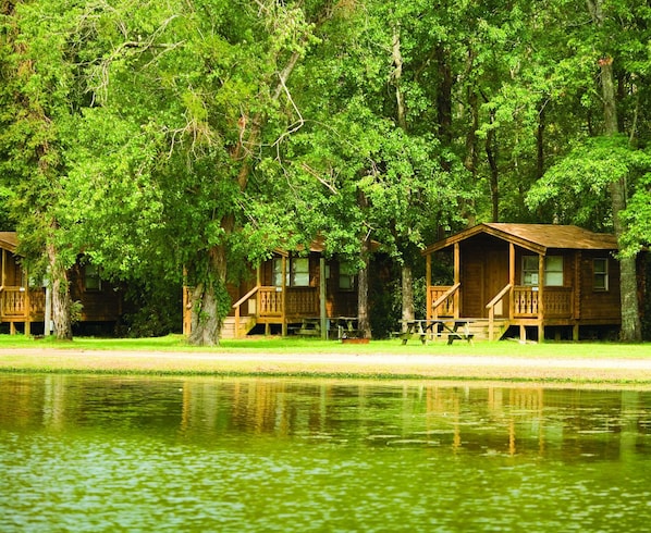 Cottage, 1 Queen Bed with Sofa bed, Non Smoking, Kitchen | Front of property - Twin Lakes RV & Camping Resort (Chocowinity)