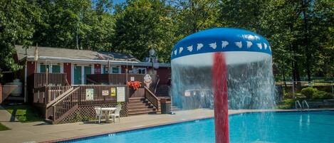 Piscina externa sazonal