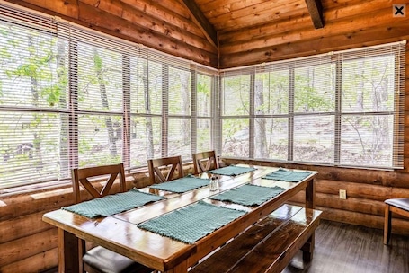 Cabin, 2 Bedrooms, Non Smoking (No Pets, Linens Included) | In-room dining