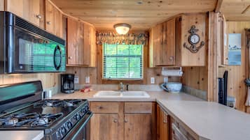 Cottage, Multiple Beds, Non Smoking, Kitchen (Linens Included, No Pets Allowed ) | Private kitchen | Full-size fridge, microwave, cookware/dishes/utensils