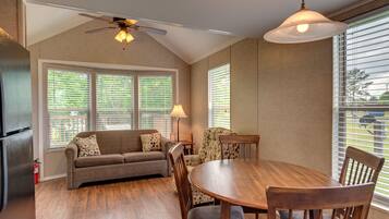 Cottage, Multiple Beds, Non Smoking, Kitchen (Linens Included, No Pets Allowed ) | Bed sheets