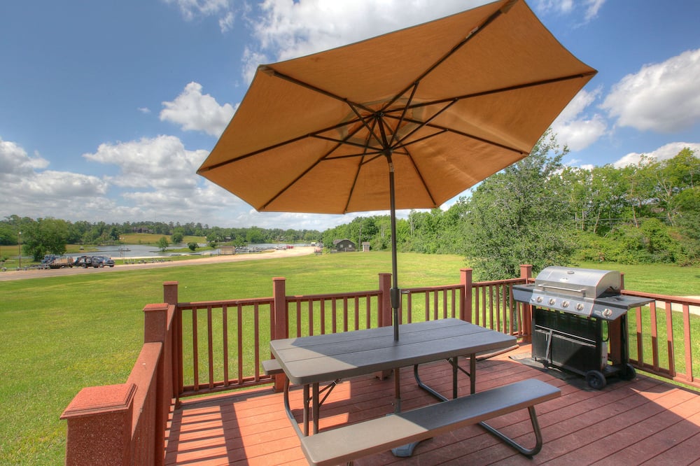 Lake Conroe RV & Camping Resort