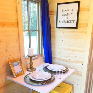 House, 1 Bedroom (Tiny House, No Pets, Linens Included) | In-room dining - Leavenworth RV Campground (Leavenworth)