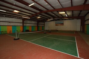 Tennis court - Mount Vernon RV Campground (Bow)