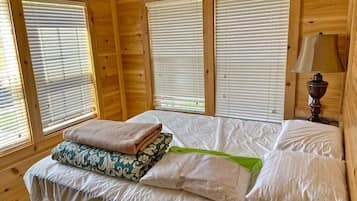 Cabin, 2 Bedrooms (Park Model, Linens Included)