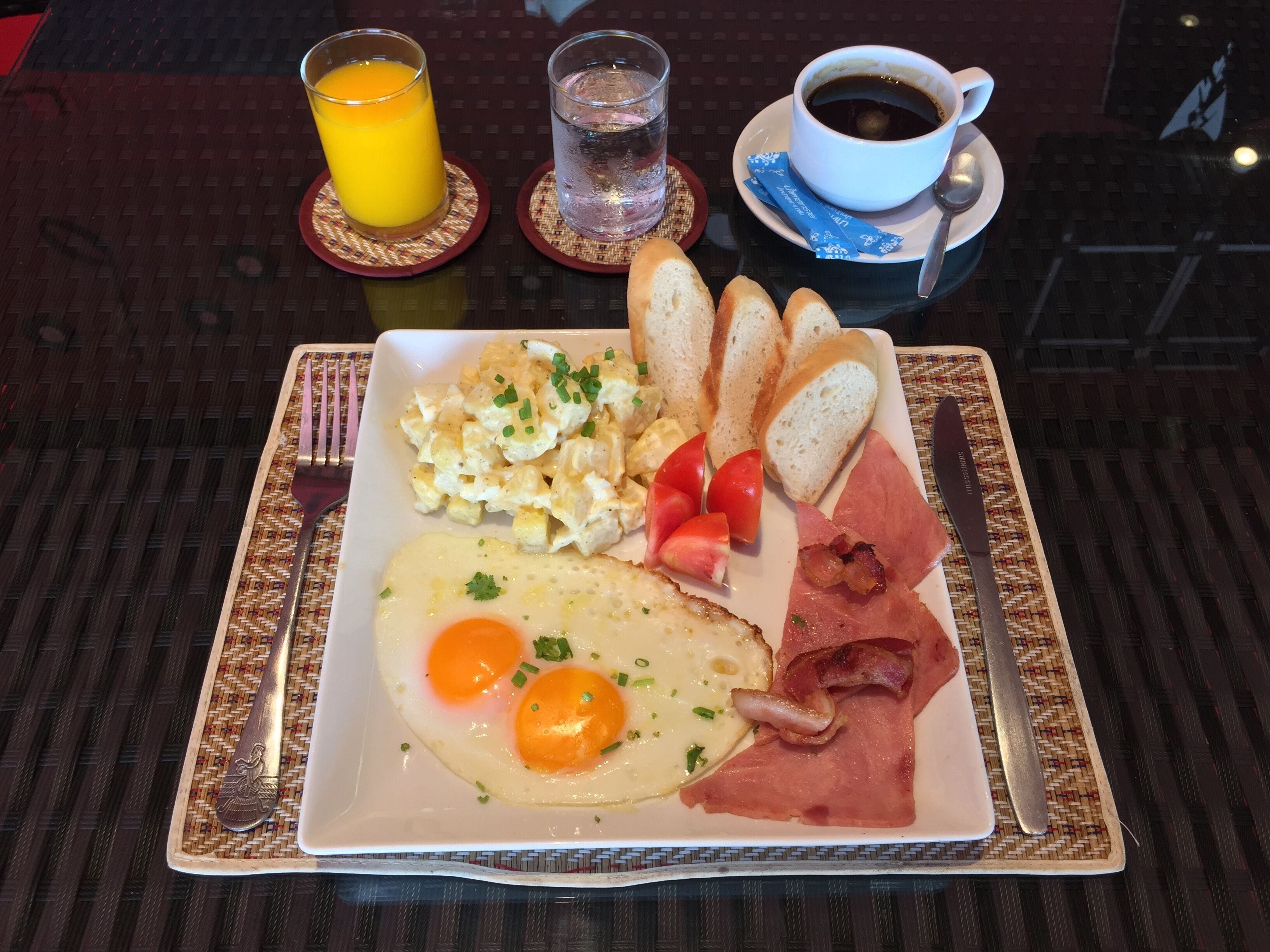 daily english breakfast for a fee