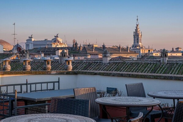 Daily buffet breakfast (EUR 15 per person)