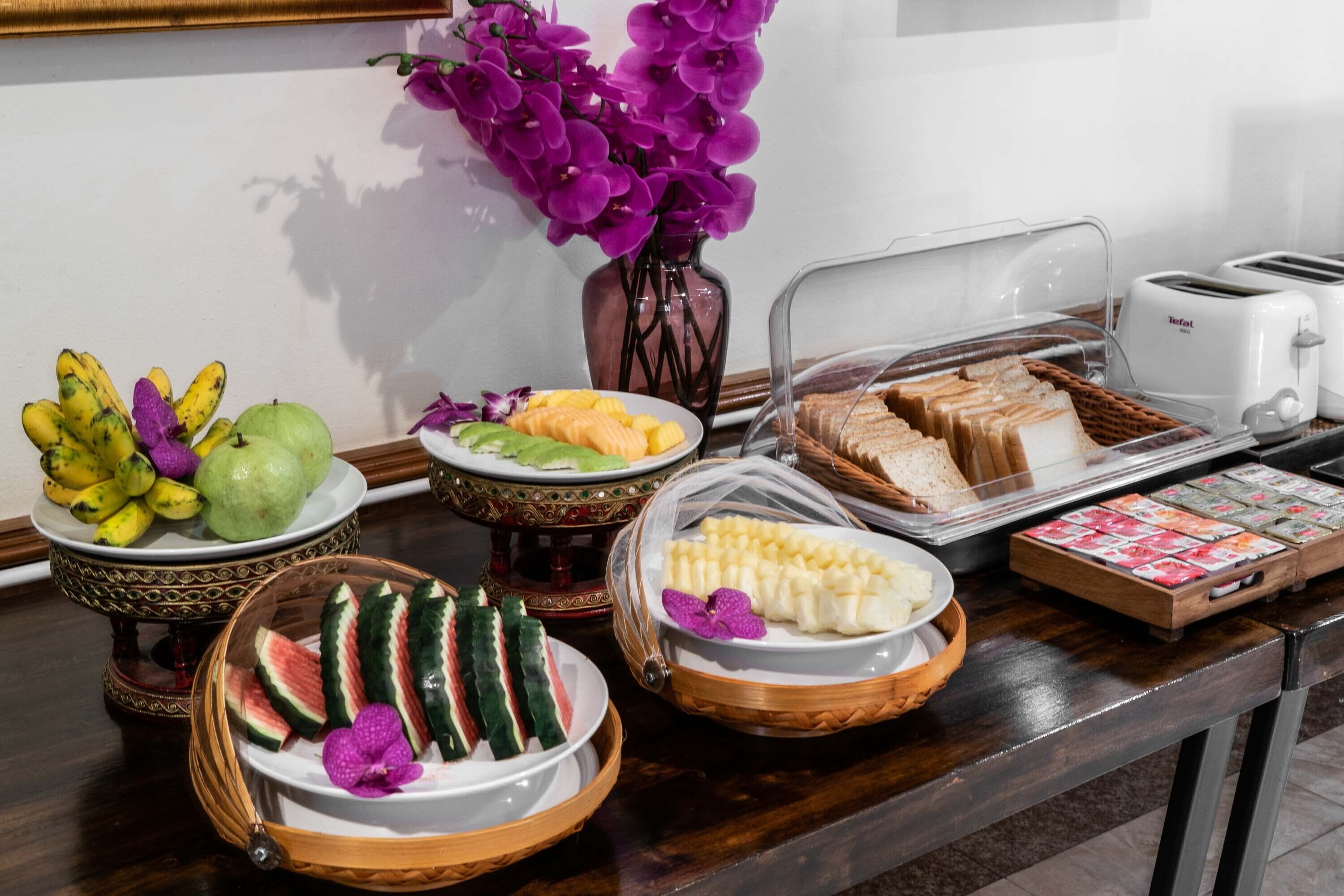 daily full breakfast (thb 200 per person)