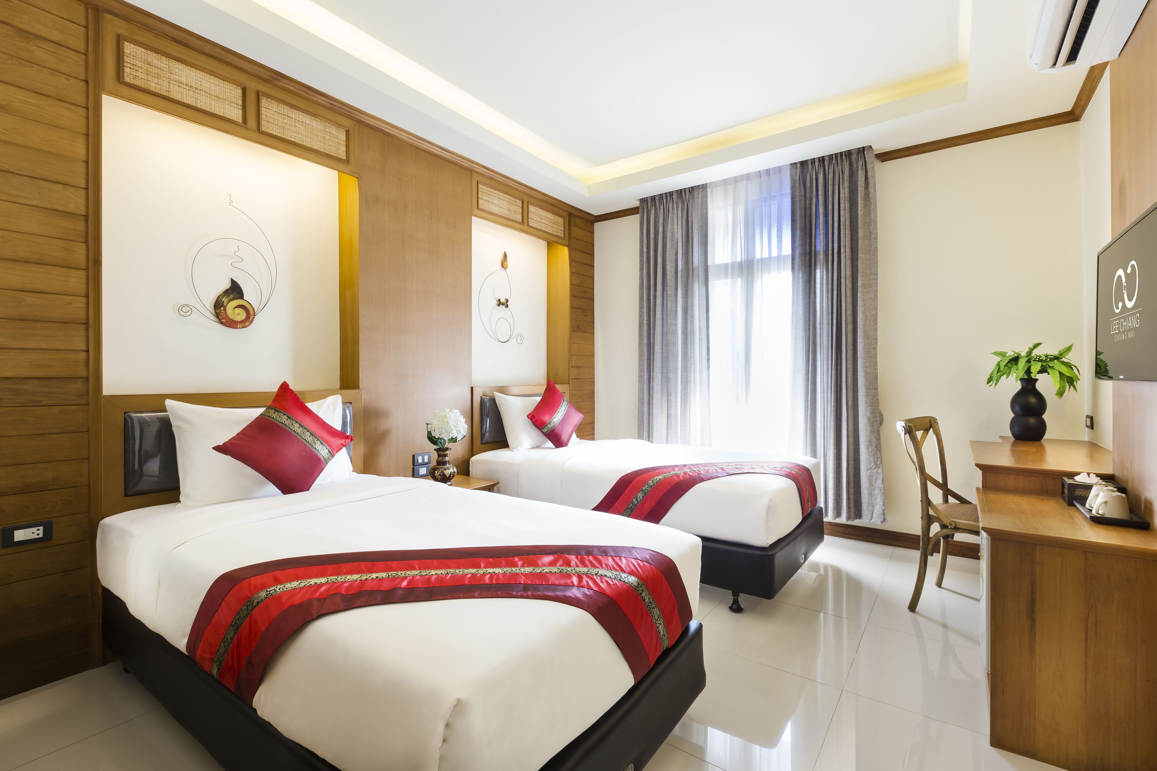 deluxe twin room | premium bedding, in-room safe, desk, iron/ironing board