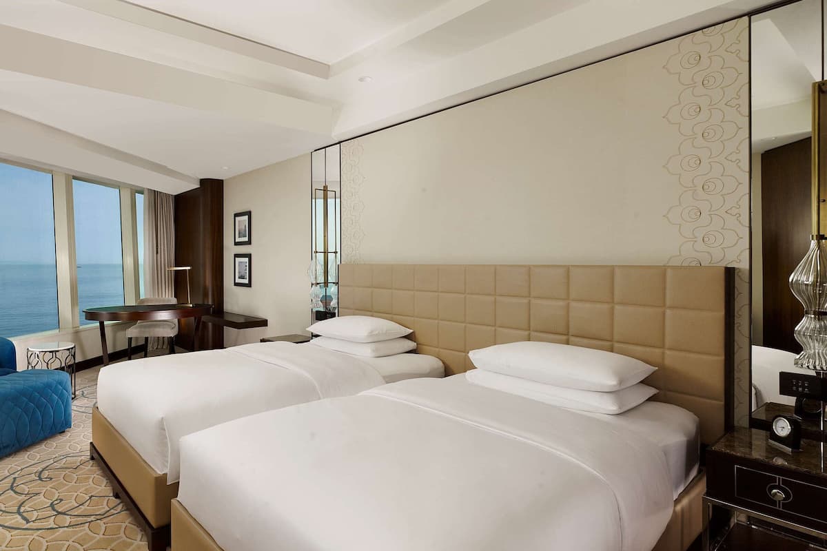 Premium bedding, minibar, in-room safe, desk