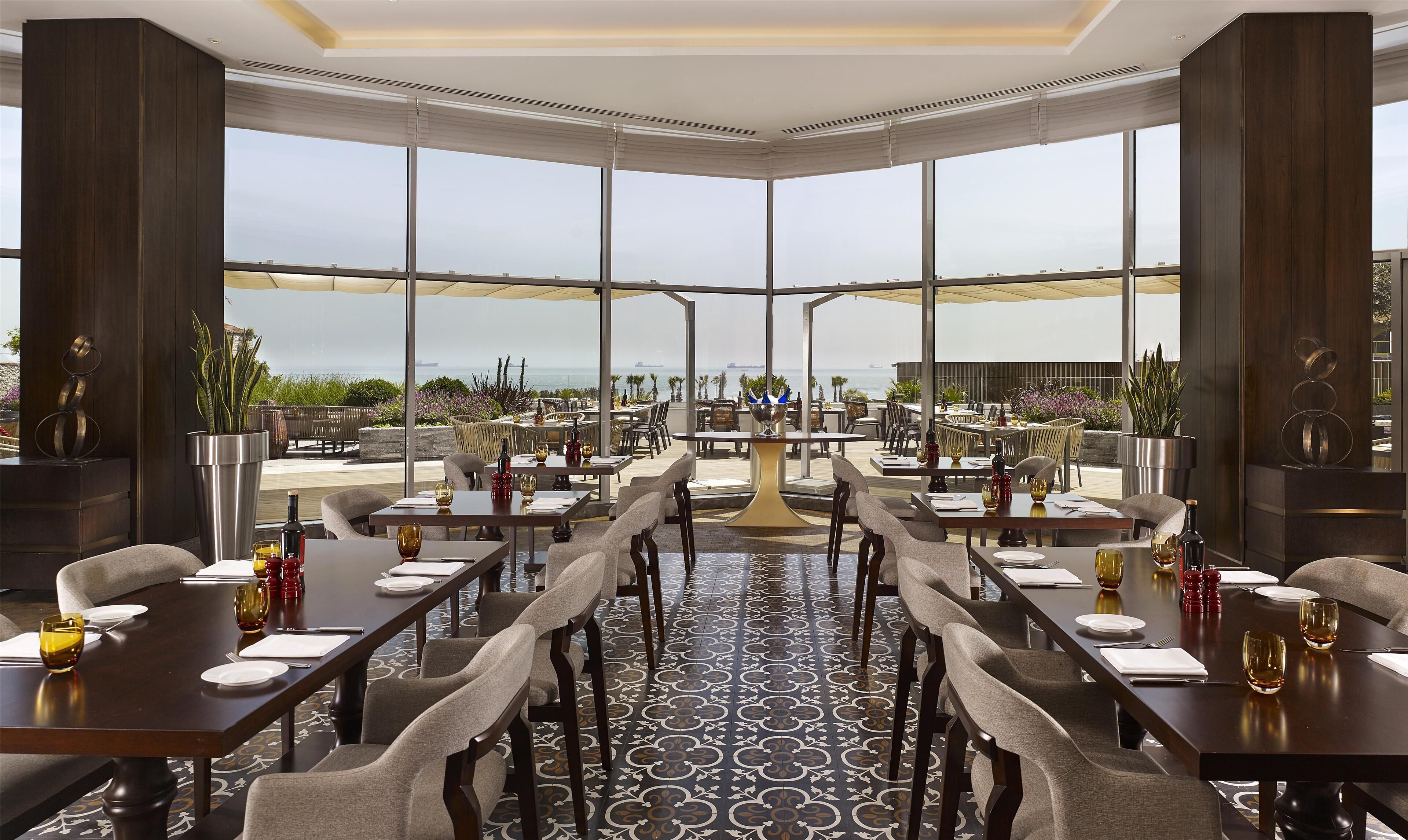 daily full breakfast (eur 40 per person)