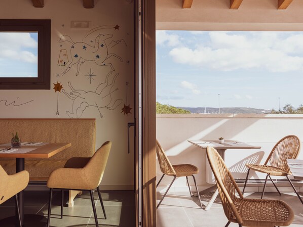 Daily buffet breakfast (EUR 10 per person)