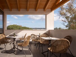 Daily buffet breakfast (EUR 10 per person)