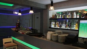 Bar (in der Unterkunft)