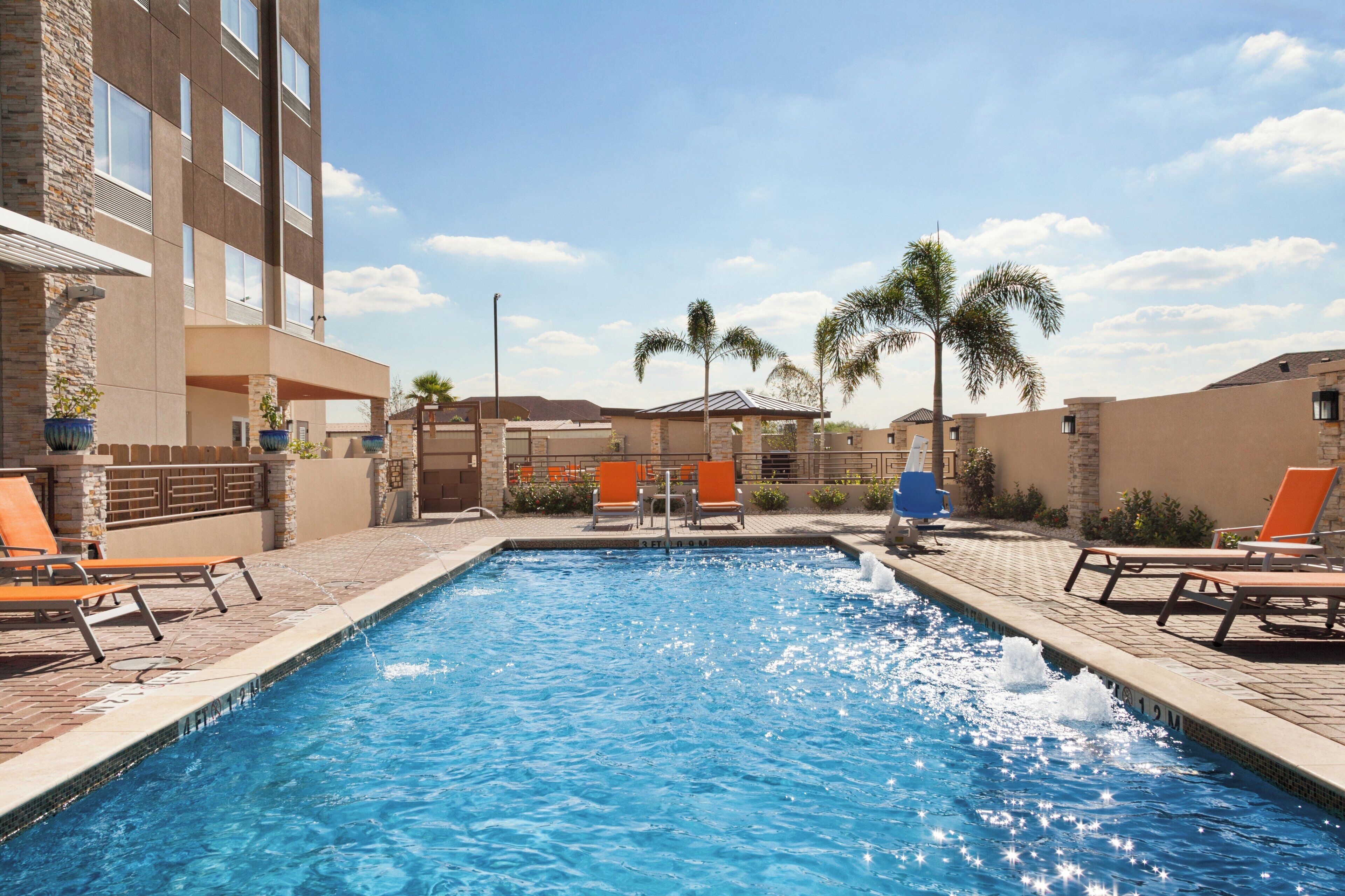 Outdoor pool, sun loungers